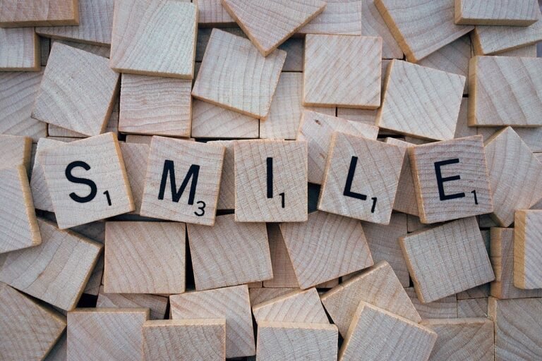 Frasi sul Sorriso e Citazioni - Raccolta di Aforismi sul Sorriso