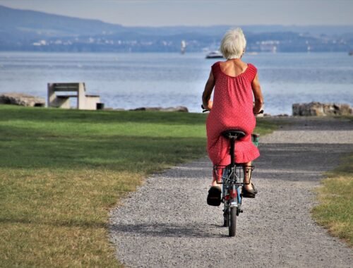 50 Frasi per il Pensionamento di un Collega: Auguri Commoventi e Divertenti