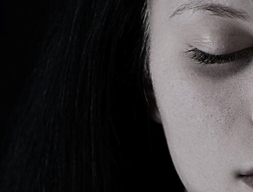 Mi Sento Depresso: Cosa Posso Fare? Una Guida Gentile per Ritrovare la Luce